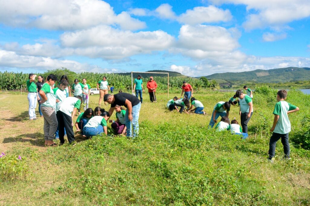 Poço Dantas celebra Dia do Meio Ambiente com plantio de árvores 11 WhatsApp Image 2025 06 07 at 10.22.41 min