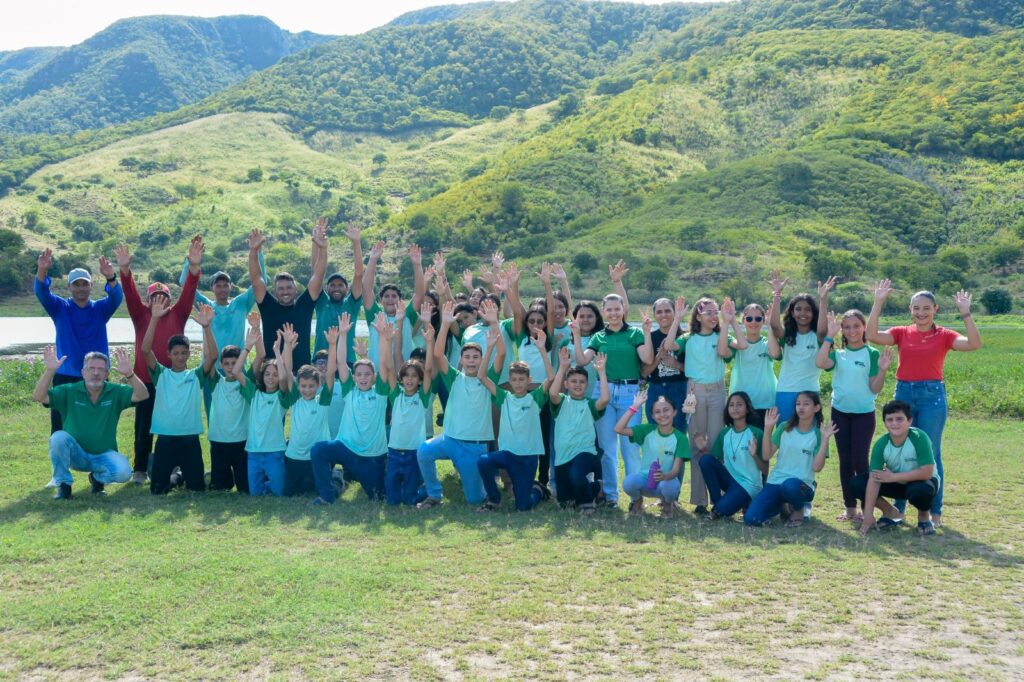 Poço Dantas celebra Dia do Meio Ambiente com plantio de árvores 15 WhatsApp Image 2025 06 07 at 10.22.47 min