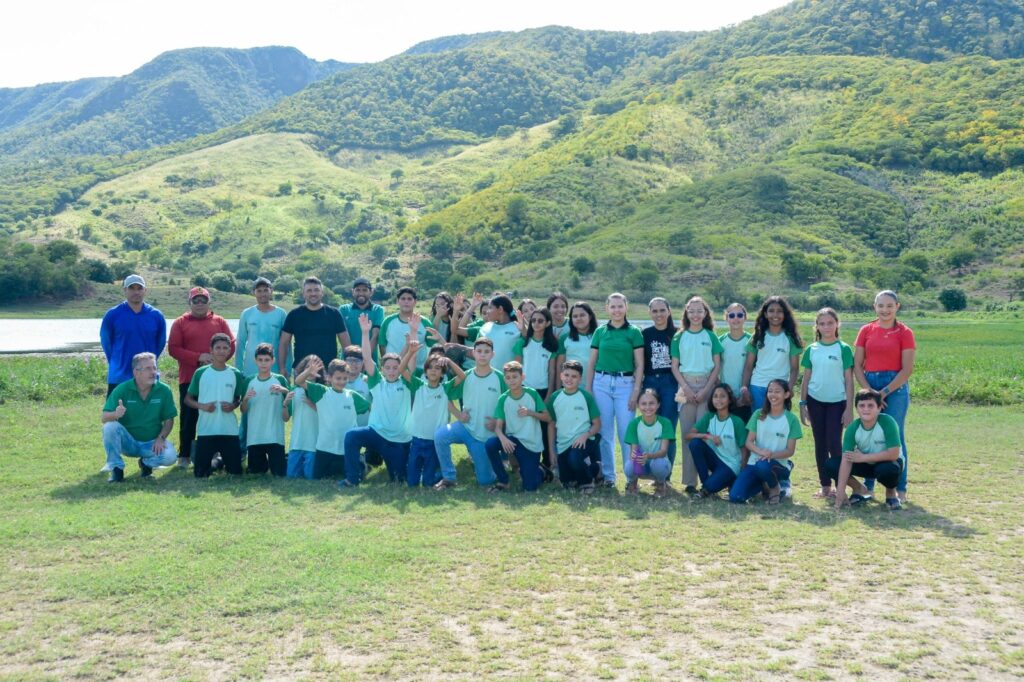 Poço Dantas celebra Dia do Meio Ambiente com plantio de árvores 16 WhatsApp Image 2025 06 07 at 10.22.48 min