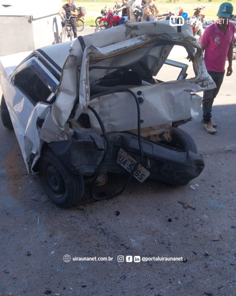 Fotos: Caminhonete causa acidente em Uiraúna 3 2 1