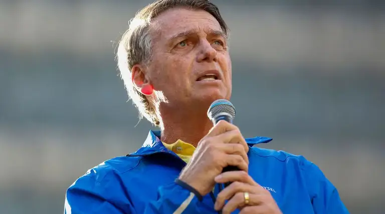 Jair Bolsonaro é alvo de buscas da PF 1 Jair Bolsonaro é alvo de buscas da PF