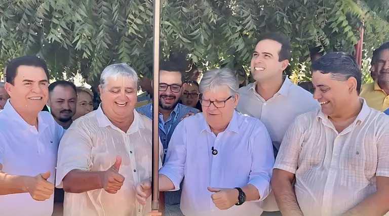 Wilson Santiago celebra obra de água em Vieirópolis 1 Wilson Santiago celebra obra de água em Vieirópolis