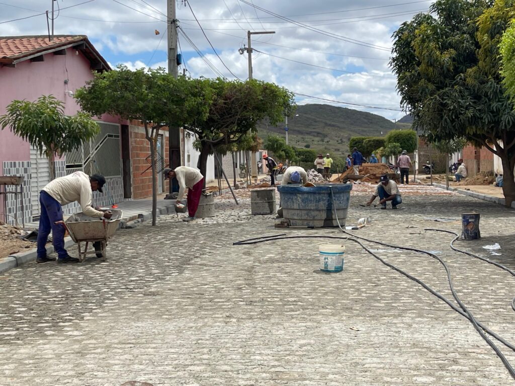 Pavimentação transforma Conjunto Hozana Maria em Poço Dantas 4 2 2