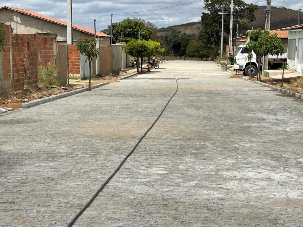 Pavimentação transforma Conjunto Hozana Maria em Poço Dantas 3 3 2