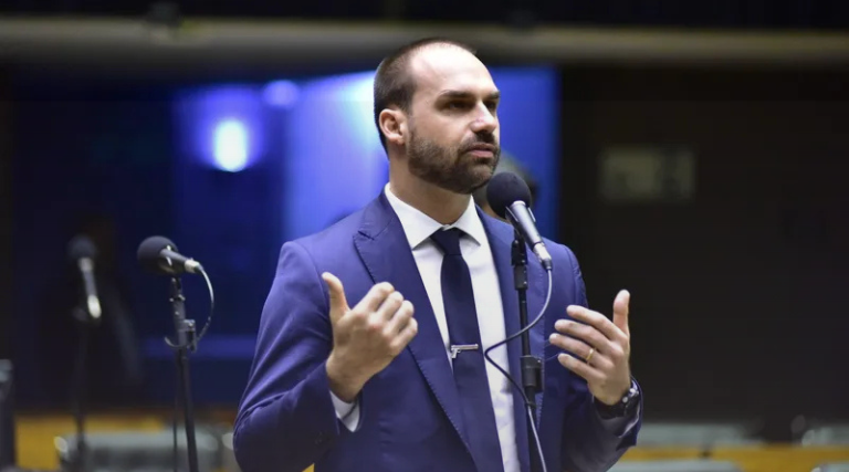 Eduardo Bolsonaro liga assalto na casa dos avós a Moraes 1 Eduardo Bolsonaro