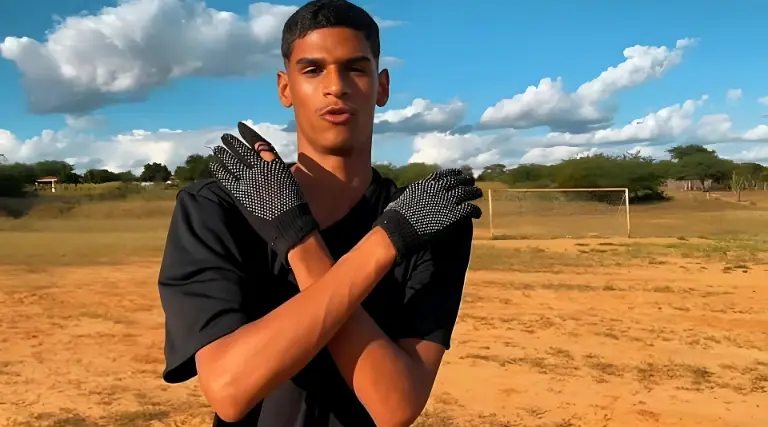 Luva de Pedreiro internado em hospital na Paraíba 1 Luva de Pedreiro internado em hospital na Paraiba