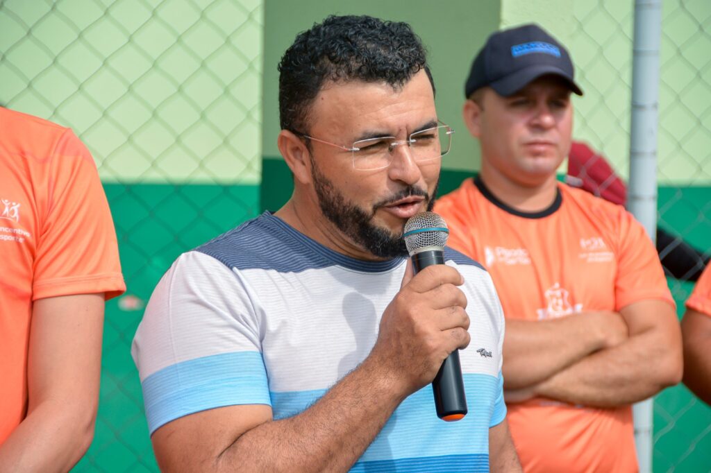 Poço Dantas entrega kits esportivos em parceria com Pisada do Sertão 14 WhatsApp Image 2025 08 16 at 11.32.48 1