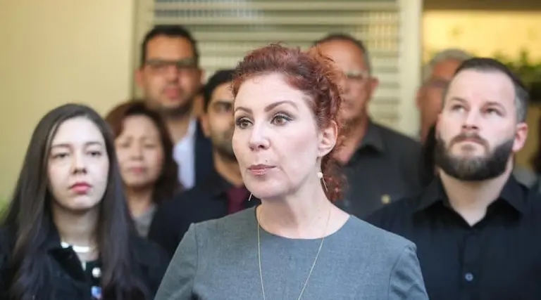 Zambelli pede campanha contra ministro italiano 1 Zambelli pede campanha contra ministro italiano