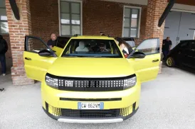 Fiat Panda: Sucessor do Uno 8 4 1