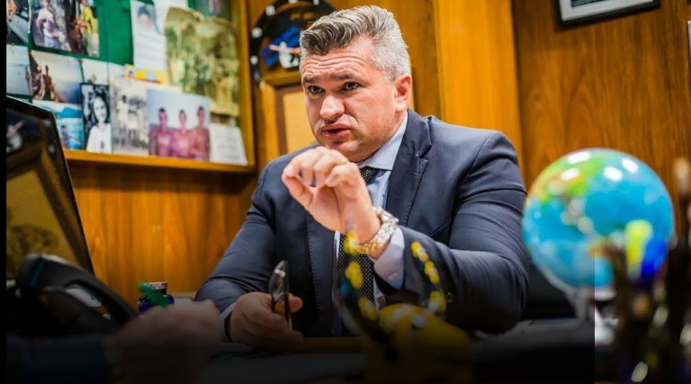 Fux engavetou processo e ajudou Bolsonaro? 1 Fux engavetou processo e ajudou Bolsonaro?