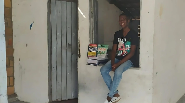 Jovem Quilombola conquista medicina após 8 ENEMs 1 Jovem Quilombola conquista medicina após 8 ENEMs