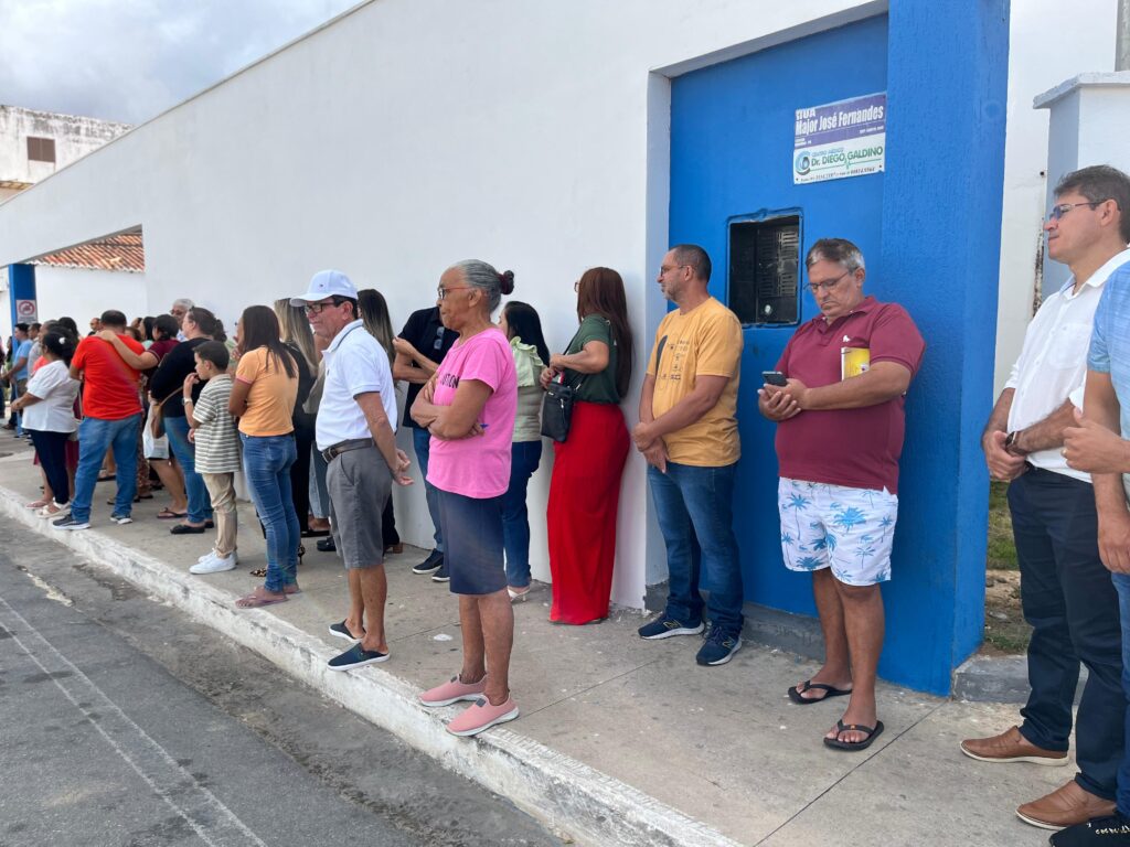 Fotos: Hasteamento das bandeiras em Uiraúna celebra civismo 13 WhatsApp Image 2025 09 07 at 09.20.54 1