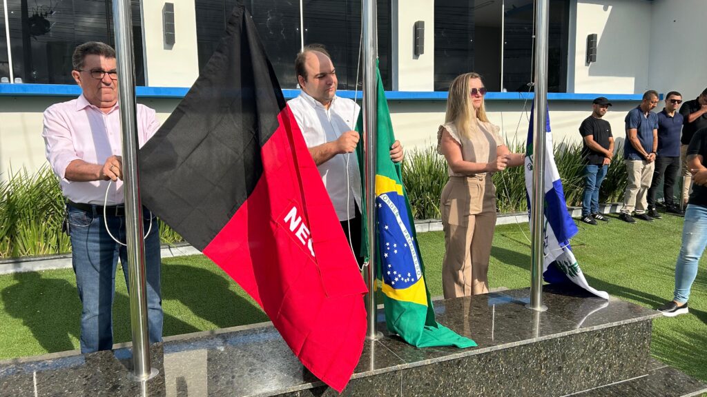 Fotos: Hasteamento das bandeiras em Uiraúna celebra civismo 23 WhatsApp Image 2025 09 07 at 09.20.58 1