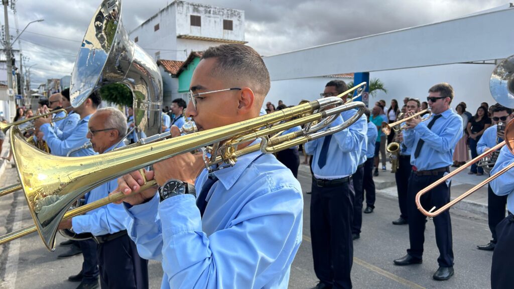Fotos: Hasteamento das bandeiras em Uiraúna celebra civismo 27 WhatsApp Image 2025 09 07 at 09.20.59 2