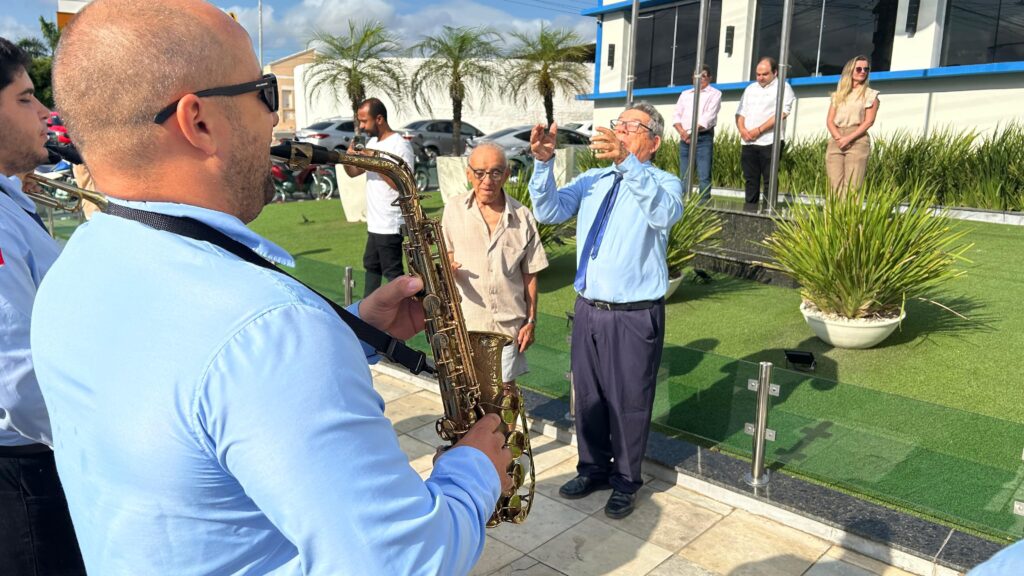 Fotos: Hasteamento das bandeiras em Uiraúna celebra civismo 30 WhatsApp Image 2025 09 07 at 09.21.00 1