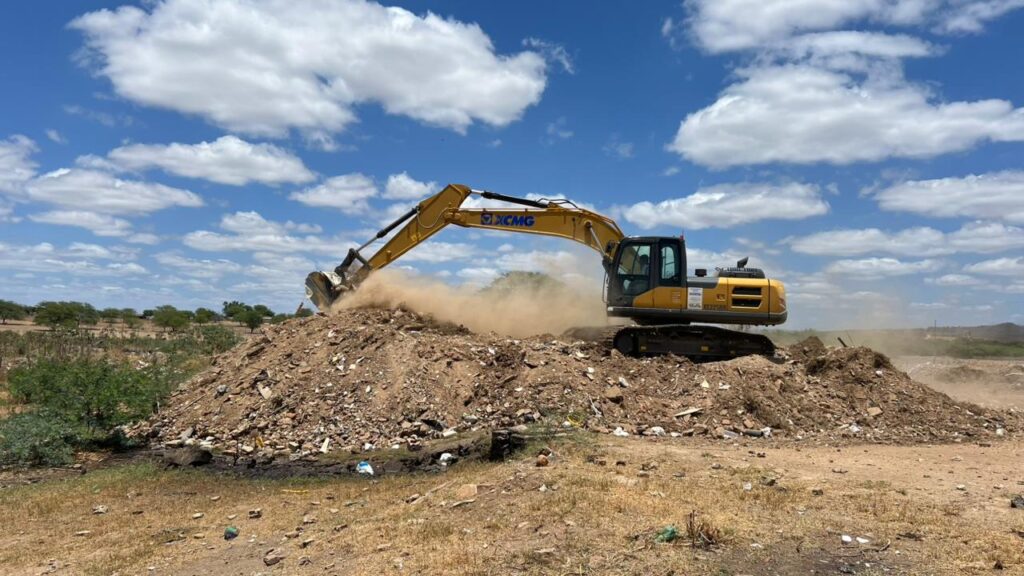 Prefeitura de Uiraúna inicia obras de pavimentação no Mutirão 5 2 1