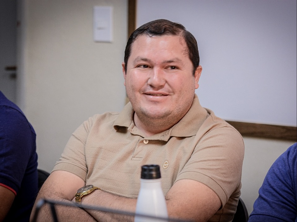 Prefeito Itamar Moreira promove reunião estratégica 13 4 4