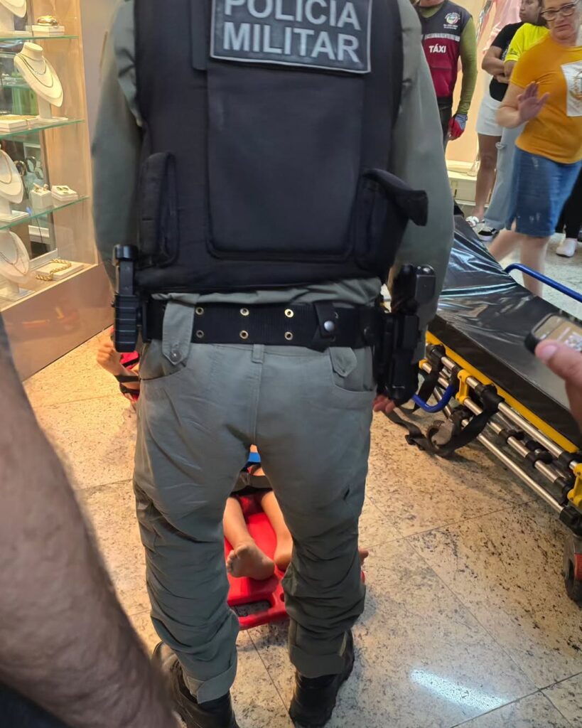 Imagens: Criança cai de 3º piso em shopping de Pau dos Ferros 3 5 2