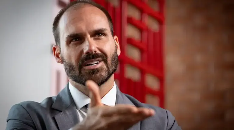 Eduardo Bolsonaro ataca Moraes após Trump-Lula 1 Eduardo Bolsonaro ataca Moraes após Trump-Lula