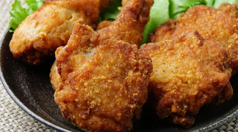 Frango frito crocante e suculento 1 Frango frito crocante e suculento