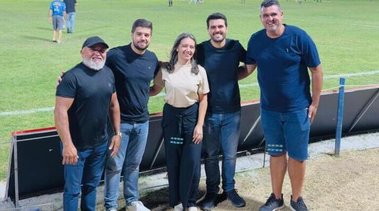 Vereador Thiago de Azulão prestigia final do Torneio Início em Uiraúna 1 Vereador Thiago de Azulão prestigia final do Torneio Início em Uiraúna