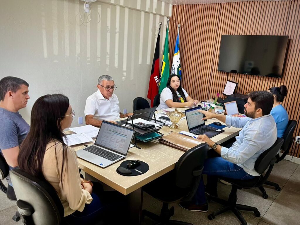 Prefeitura de Poço Dantas alinha prioridades processuais 6 WhatsApp Image 2025 10 03 at 10.06.40