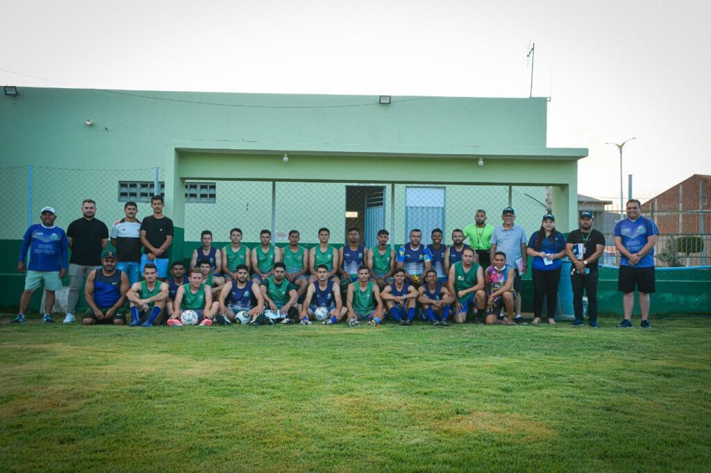 Prefeito Itamar Moreira reúne atletas da seleção de Poço Dantas 2 WhatsApp Image 2025 10 09 at 18.45.29