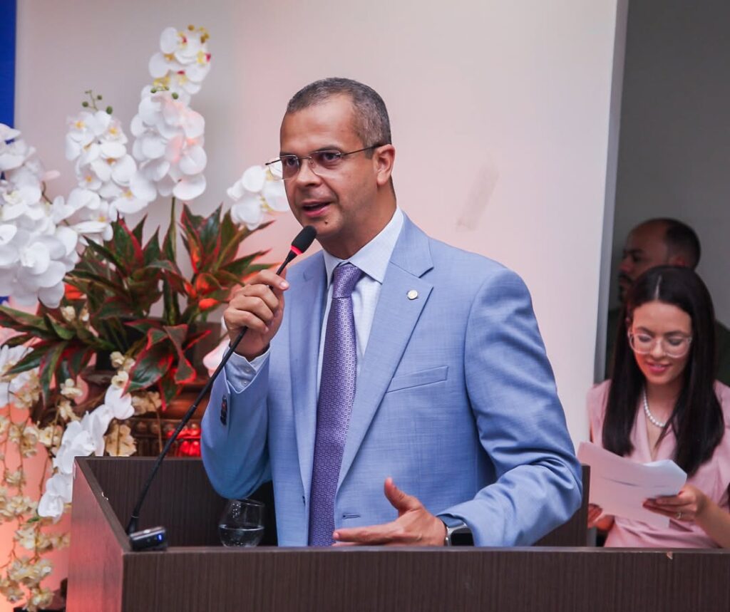 Deputado Jutay Menezes recebe Título de Cidadão Uiraunense 5 10