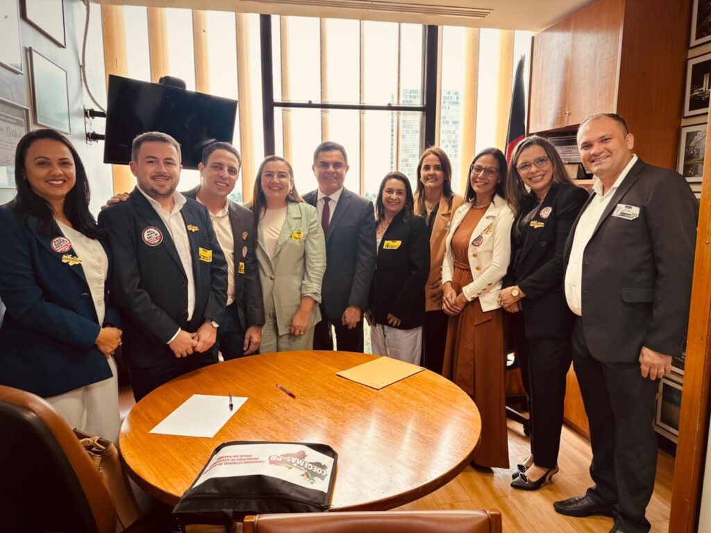 Secretária de Poço Dantas defende o SUAS e a PEC 383 em Brasília 3 5