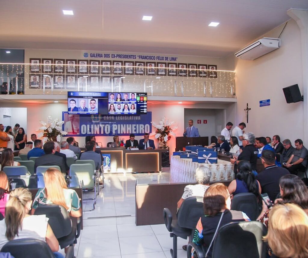 Deputado Jutay Menezes recebe Título de Cidadão Uiraunense 9 5 2