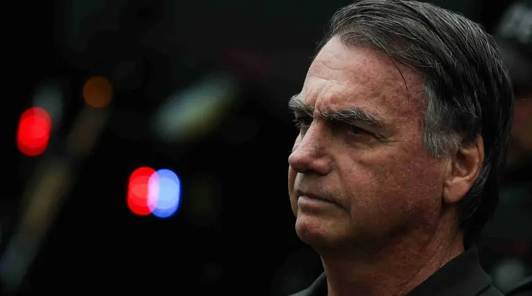 Defesa de Bolsonaro reúne laudos médicos 1 Defesa de Bolsonaro reúne laudos médicos