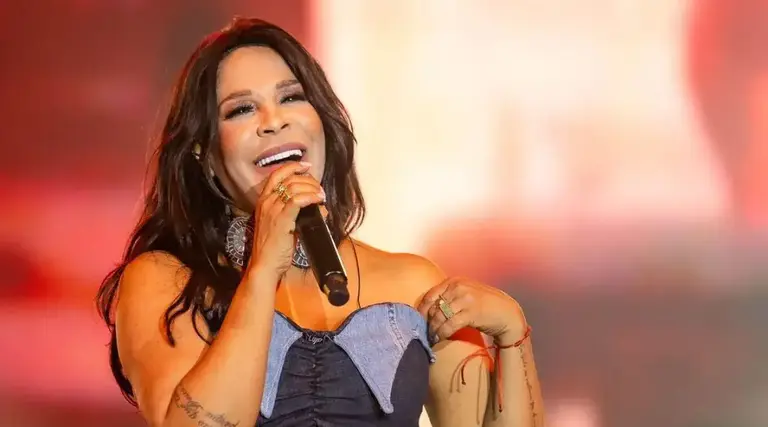 Silvânia Aquino anuncia saída da Calcinha Preta 1 Silvânia Aquino anuncia saída da Calcinha Preta