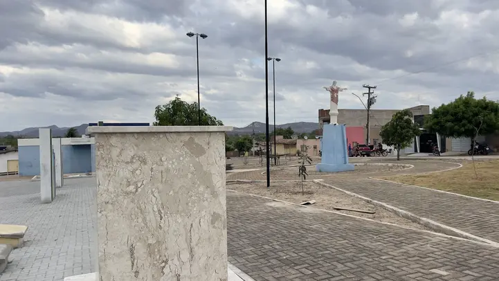 Uiraúna celebra inaugurações e ações da gestão Leninha Romão 2 ezgif.com resize 1