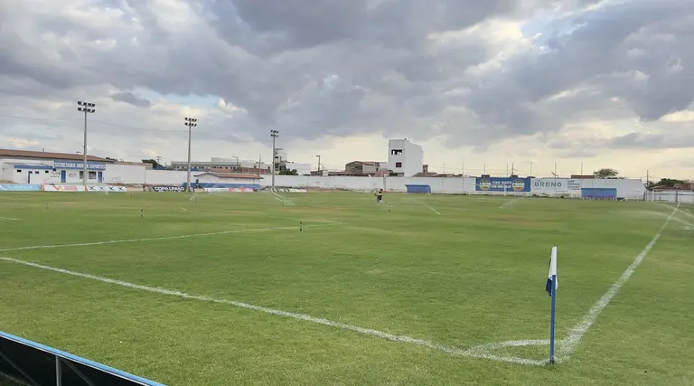 Uiraúna celebra inaugurações e ações da gestão Leninha Romão 9 ezgif.com resize 8