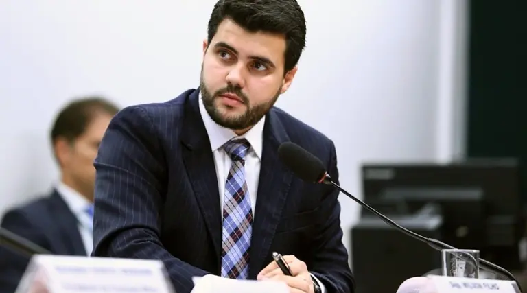 Professores da Paraíba serão convocados em 2026, diz Wilson Filho 1 Professores da Paraíba serão convocados em 2026, diz Wilson Filho