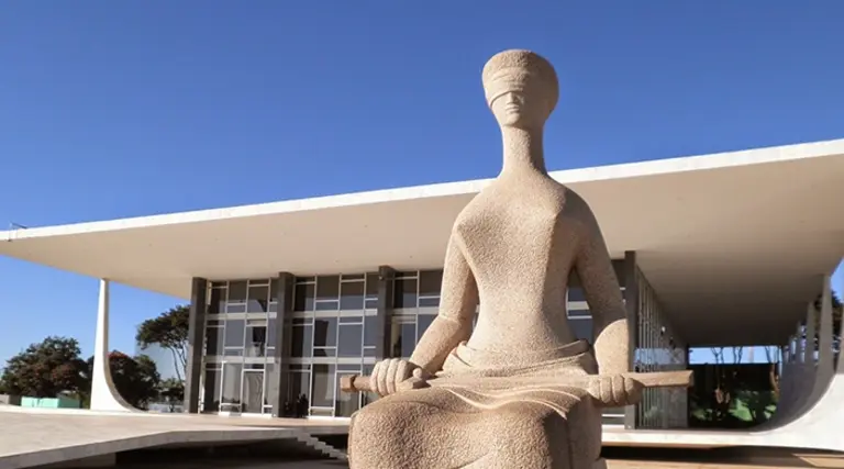 STF condena homem que sentou na cadeira de Moraes 1 STF condena homem que sentou na cadeira de Moraes