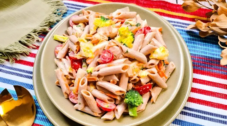 Salada de Macarrão Fit: Prato leve e saboroso 1 Salada de Macarrão Fit: Prato leve e saboroso