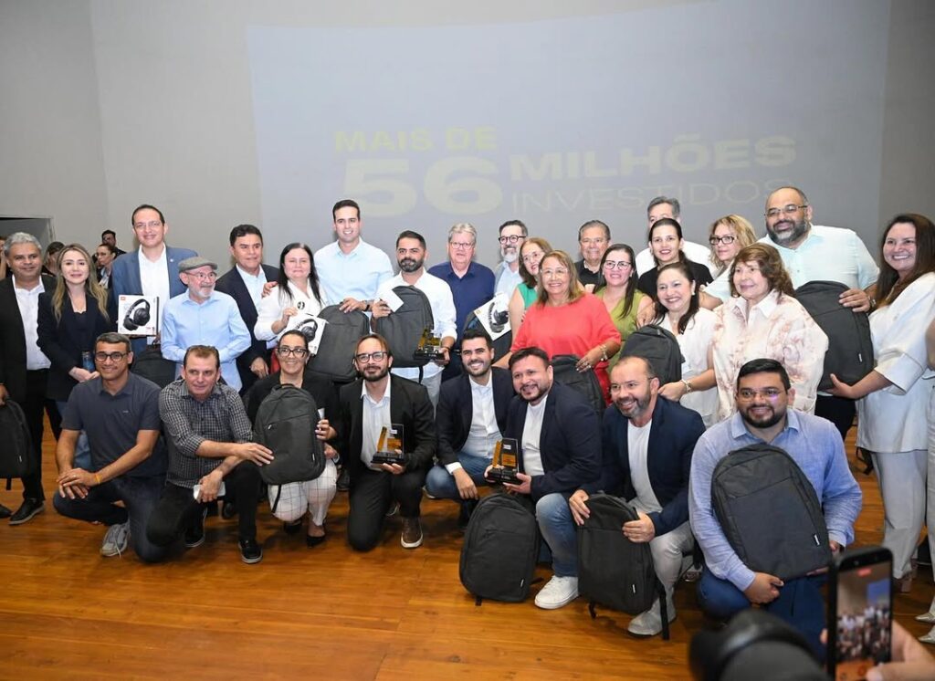 Educação na Paraíba: prêmios “Professor Nota Mil” e “Aluno Nota Mil” 2 612600460 18544121899065534 8510017602423021965 n