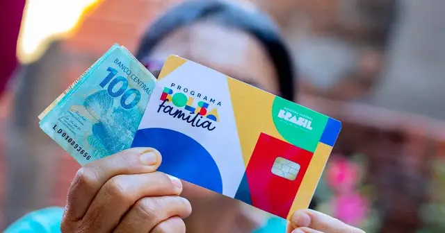 A Caixa Econômica Federal realiza hoje o pagamento do Bolsa Família para beneficiários com NIS final 4 1 A Caixa Econômica Federal realiza hoje o pagamento do Bolsa Família para beneficiários com NIS final 4