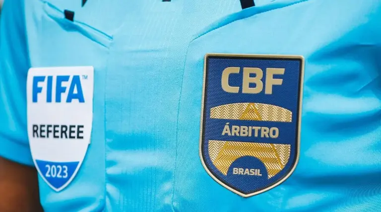 Entenda como o novo modelo da CBF profissionaliza a arbitragem do Brasileirão 1 CBF implementa novo modelo profissional para árbitros