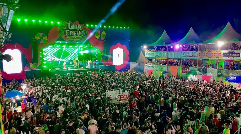 Entre críticas e aplausos, UnaFrevo 2026 segue como festa do povo 1 Entre criticas e aplausos UnaFrevo 2026 segue como festa do povo