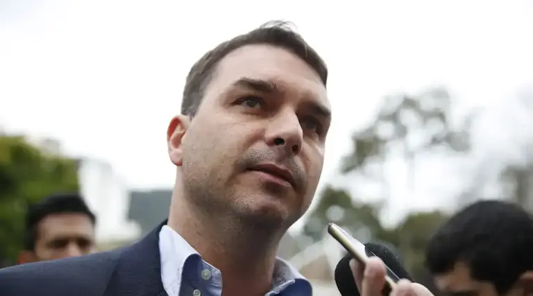 Ruído em cela de Bolsonaro 1 Ruído em cela de Bolsonaro