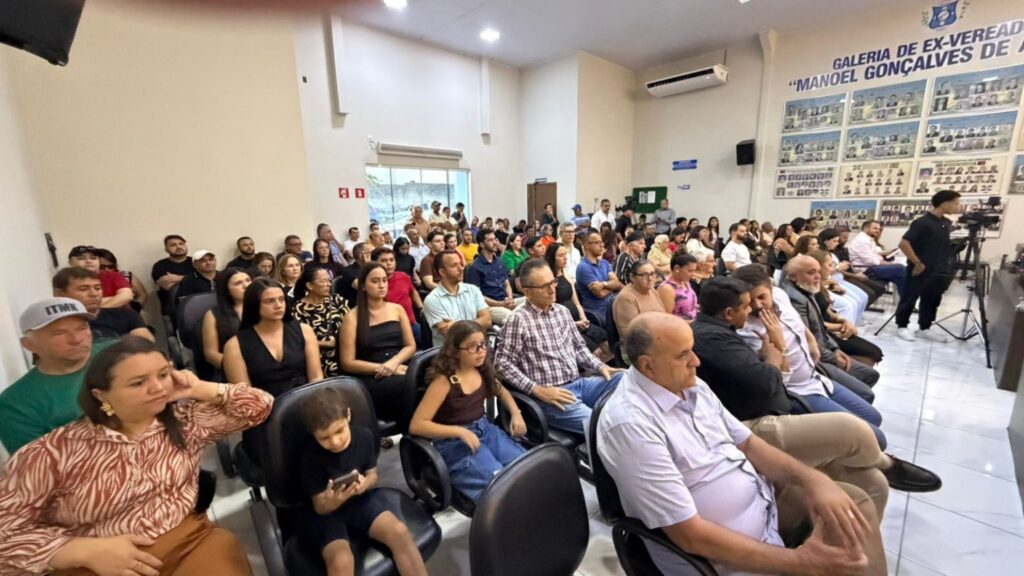 Toinho Magalhães assume presidência da Câmara de Uiraúna 2 UNA01 1536x864 1