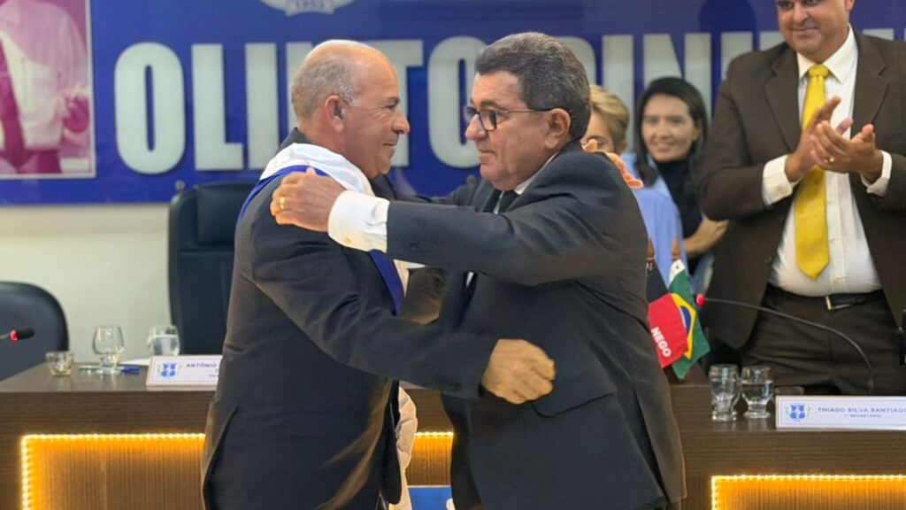 Toinho Magalhães assume presidência da Câmara de Uiraúna 8 UNA12 1536x864 1