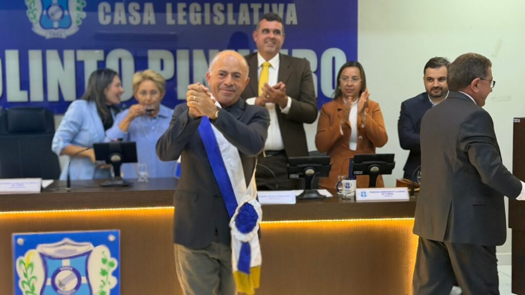Toinho Magalhães assume presidência da Câmara de Uiraúna 9 UNA13 1536x864 1