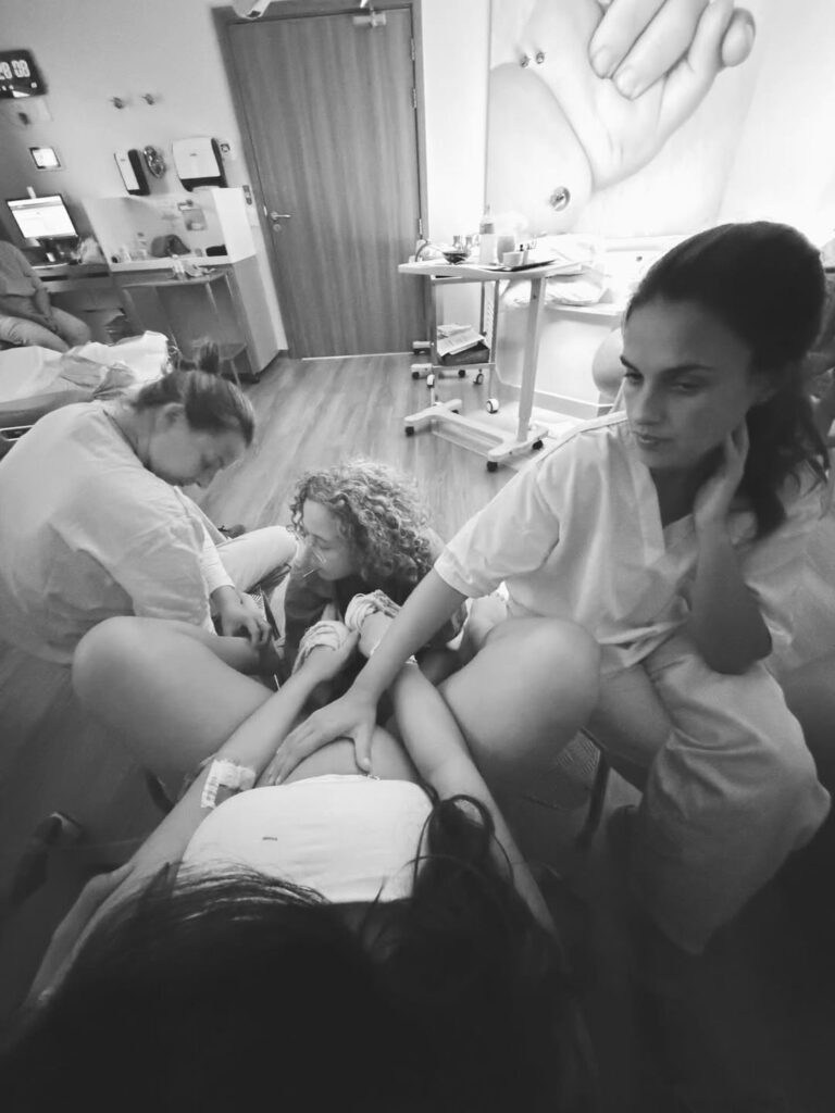 Nasce Zuza, filha de Nattan e Rafa 4 Zuza Helena Kalimann de Cesario 🤍 06 01 2026O dia que sera pra sempre.📷 @hannarochaObrigada p 3