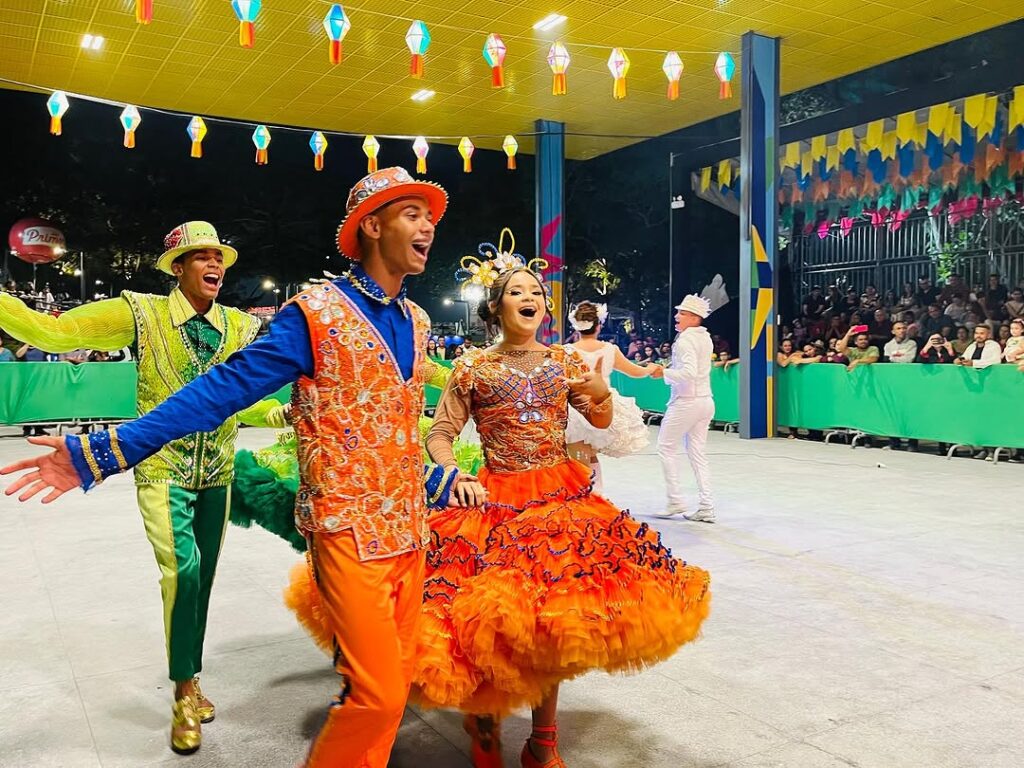 Aprovado projeto torna a Quadrilha Junina Garrafão de Utilidade Pública. Conheça a história de 20 anos do grupo em Uiraúna 8 7