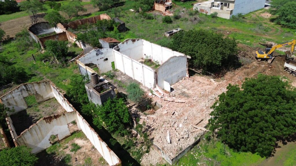 Fotos: Ampliação do Cemitério Campo Santo em Uiraúna 9 8 2