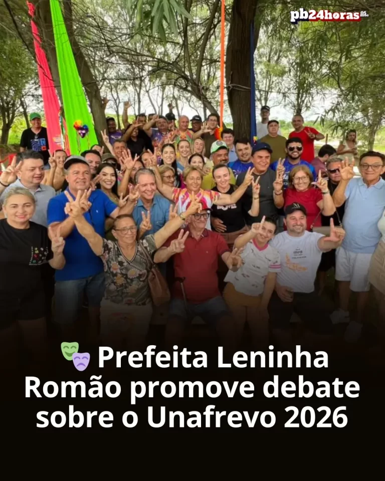Fotos: Prefeita Leninha Romão reúne lideranças para debater o Unafrevo 2026 em Uiraúna