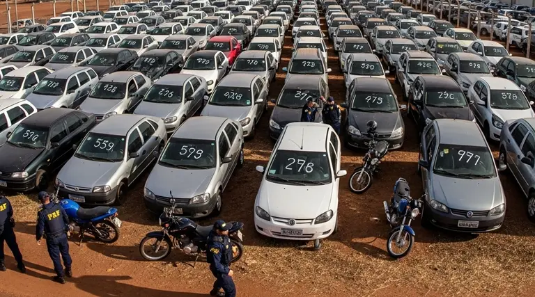 PRF na Paraíba realiza leilão eletrônico com 1.053 veículos no dia 26 de fevereiro. Participe online e confira as oportunidades 1 Leilão Eletrônico PRF com 1.053 veículos
na Paraíba